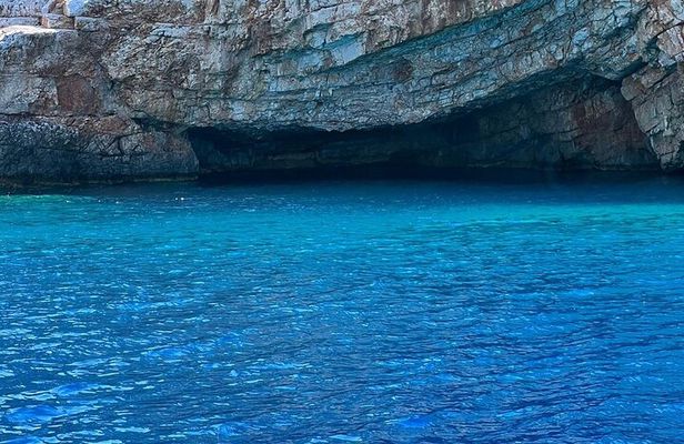 Dia Island Adventure Mythology Nature and Snorkeling Tour