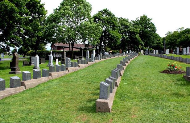 Historic Halifax and Titanic Tours