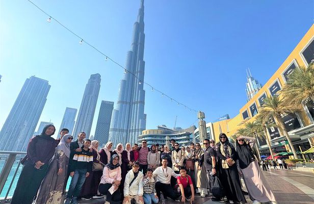 Dubai Top Ten (10) Attractions in a Day: Premium Guided City Tour