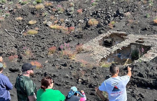 Catania: Etna Morning Jeep Tour