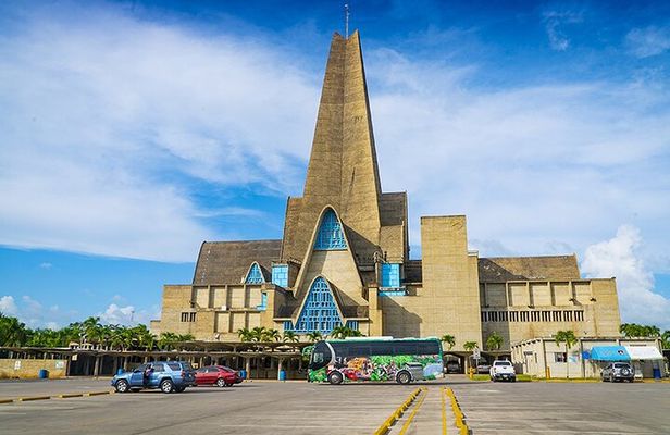 Higüey City Private Tour – Culture, History & Local Experience