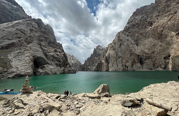 5 Day Song Kol, Kel Suu, and Naryn Tour from Bishkek