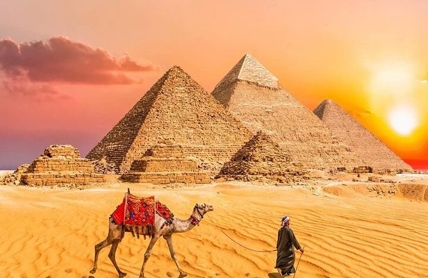 Full Day Tour to Giza Pyramids, Memphis, Saqqara and Dahshur