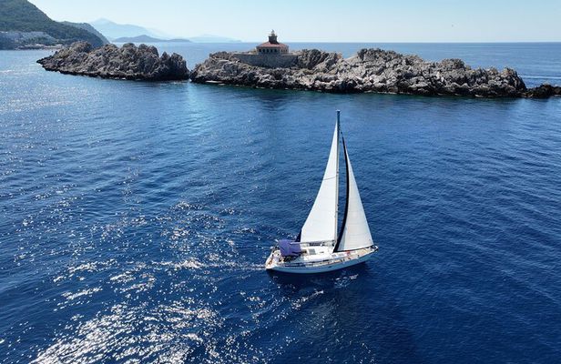 Explore Dubrovnik by Boat: Ultimate Full-Day Elaphiti Cruise