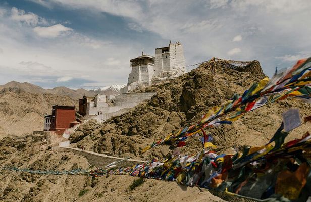 Private Heritage Monasteries Tour + Local Lunch + Private Guide