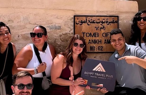 Small Group Hurghada to Luxor Temples & Tombs by Van
