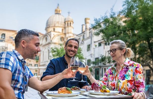 Venice Evening Food Tour: Bites, Drinks & Sit-Down Dinner