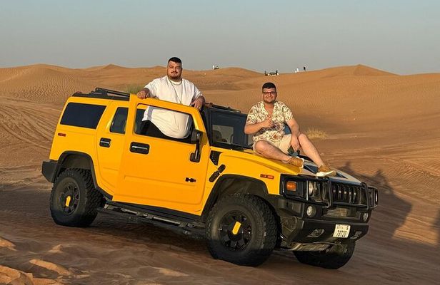 Sharing Hummer H2 Desert Safari with BBQ Dinner Buffet