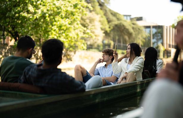 Shared | Oxford University Punting Tour