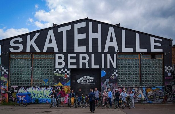 Berlin: Experience Alternative Kreuzberg on a Private Bike Tour