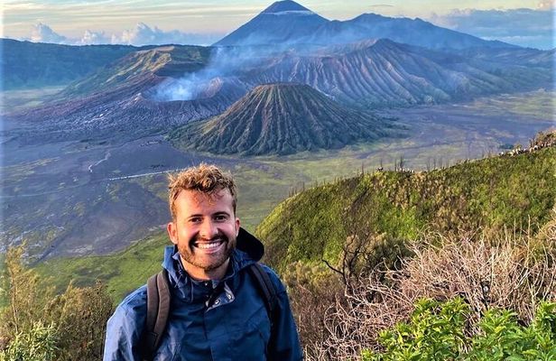 Malang or Surabaya Sunrise Bromo Vulcano