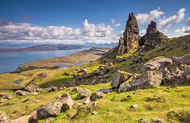 Isle of Skye Travel Through Myth Mist and Mountains Day Tour