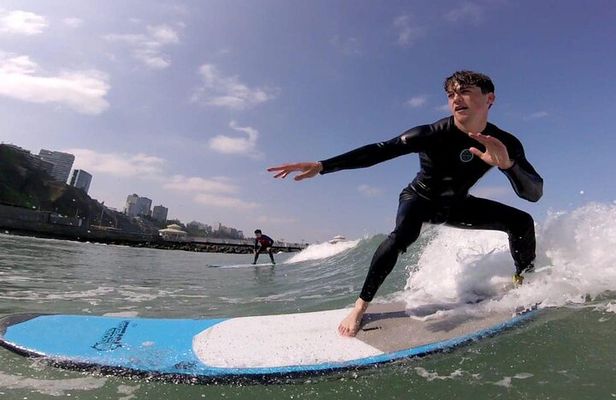 Surf Lesson At Makaha Beach in Miraflores!
