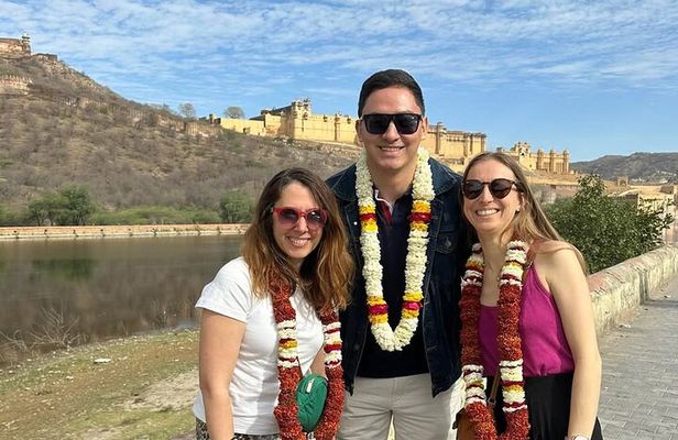 Private Same Day Jaipur tour from new Delhi 