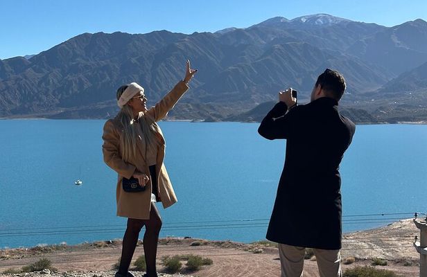 Explore the Andes: Private Tour with Breakfast and Regional Lunch