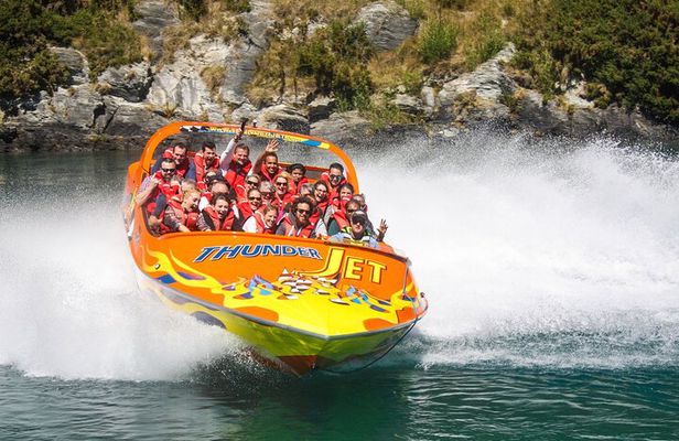 1-Hour Ultimate Jet Boat Adventure on the Kawarau River