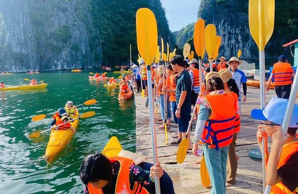 Lan Ha Bay Full Day Boat Tour from Hanoi/ Cat Ba