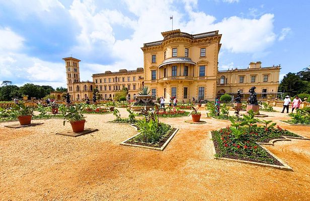 London: Isle of Wight Day Trip with Osborne House Entry Ticket
