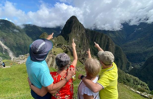 Machu Picchu EN 1 Day Tour from Cusco Private Service