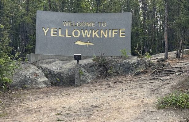 Yellowknife Sightseeing City Tour
