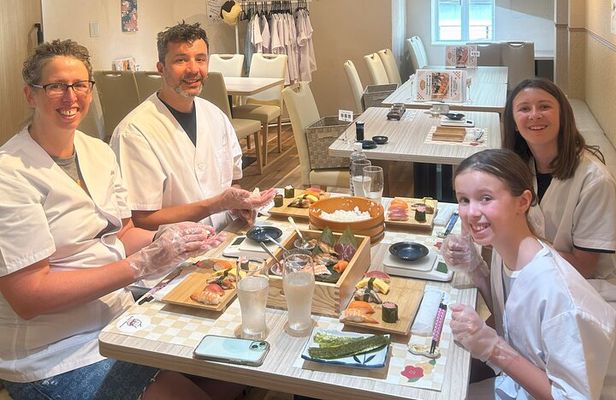 Let’s be a Sushi Master in Namba! Same-day bookings welcome!