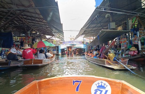 Damnoen Saduak and Maeklong Railway Market Tour with Private Car
