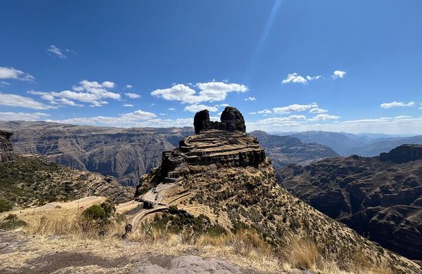 From Cusco: Waqrapukara Trek - 1 Day - Huaynas Expeditions