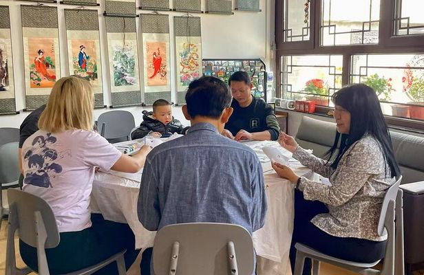 Hutong Calligraphy Crafts and Dumpling Making in a Local Home