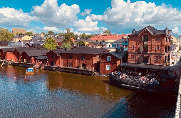 Private Guided Tour by Mercedes V Class to Porvoo