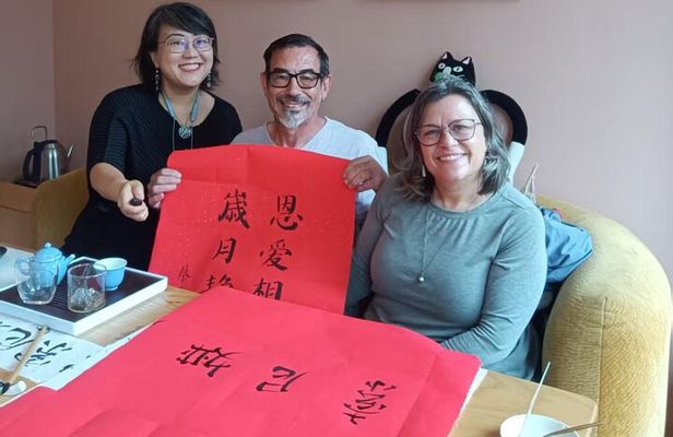 Write Your Name in Chinese Calligraphy and Enjoy a Tea Ceremony
