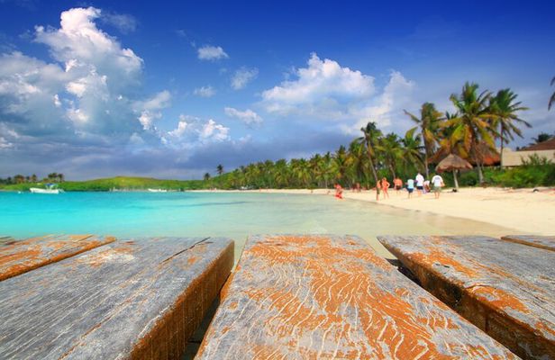 Contoy Island & Mujeres island, snorkeling & lunch on the beach.