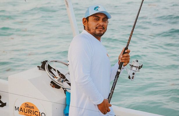 Deep Sea Fishing Experience in Puerto Morelos