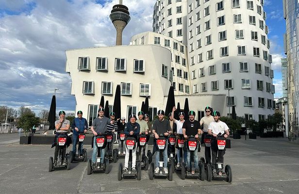 Düsseldorf Segway Tour: Classical City Experience