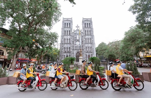 Vintage Motorbike Tour | Historic City Tour with Lunch Included