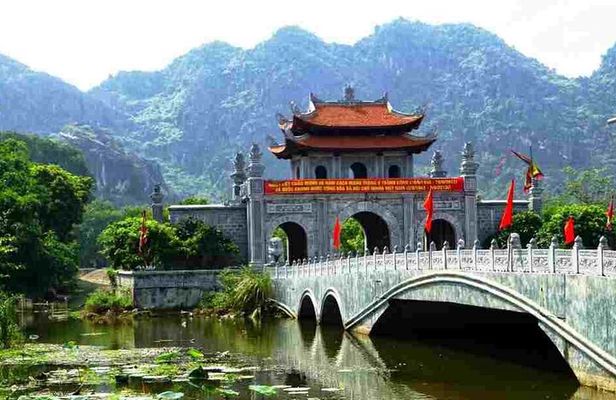 Ninh Binh Full Day Group Tour