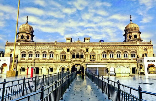 From Lahore 3 Days 3 Nights Enchanted West Punjab Tour