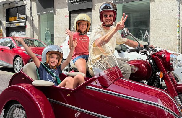 Madrid Highlights 1 hour Iconic Monuments by Sidecar