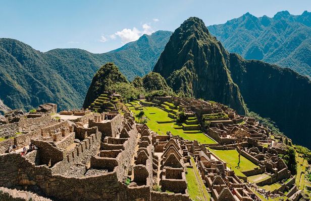 Aguas Calientes Machu Picchu Official Ticket Bus and Guide