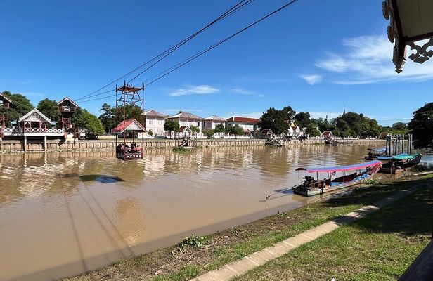 Ayutthaya’s Hidden Gems: Small Group Tour with Car & Local Guide