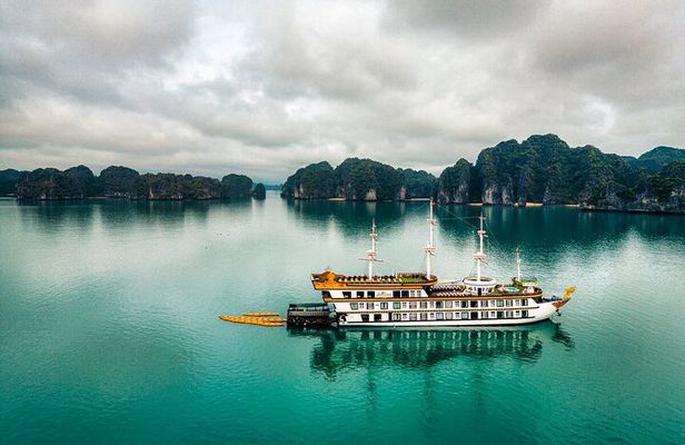 Dragon Legend Cruises 2Days/1Night 5 Star All included