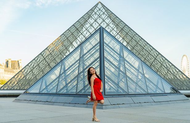 Private Photo Shoot at the Louvre