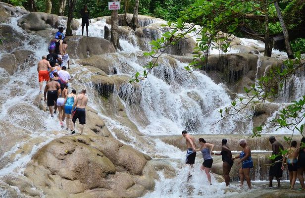 Dunns River Falls and Zipline Adventure from Ocho Ríos 