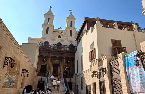 Private Tour: Mosques, Coptic Cairo, Bazaar, Lunch & Felucca Ride