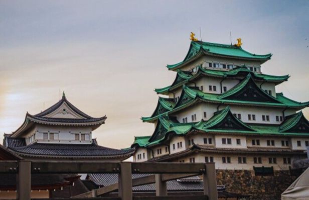 Nagoya Castle and Local Flavor Samurai Tales and Street Food Walk