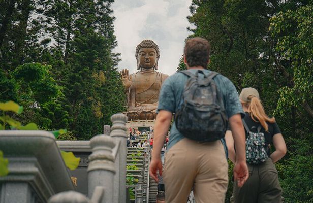 Hong Kong: Big Buddha & Lantau Island Tour with Cable Car