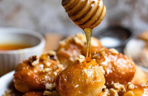 Authentic Greek Food Tour in Athens – Taste Local Flavors