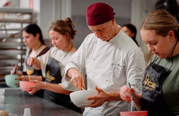 Italian Gelato, Tiramisu and Cannolis Cooking Class in Rome