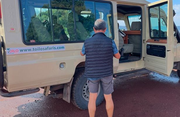 4 Days Tarangire, Serengeti and Ngorongoro Mid-Range Group Safari