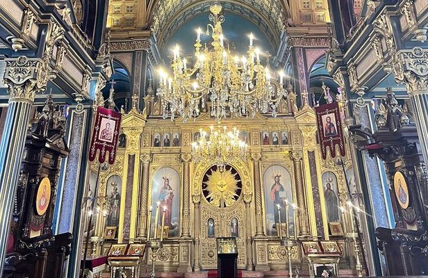 Istanbul Old Town Tour Hagia Sophia Balat and Iron Church
