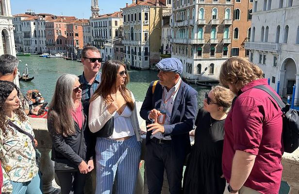 Guided Tour of Venice: Explore the Iconic City Highlights